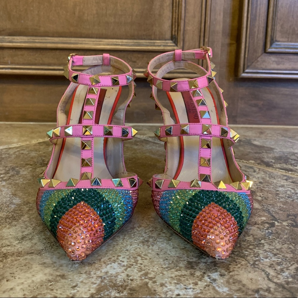 Valentino Rockstud RARE heels - Picture 2 of 8